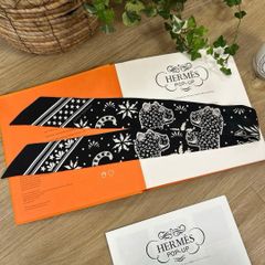 入手困難　エルメス　ツイリー　鎧リミックス　ブラック　紙タグ付き　スカーフ 新品タグ付き 希少 エルメス ツイリー 鎧 リミックス メンズツイリー