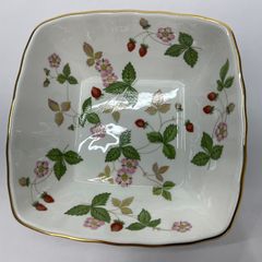 美品】ワイルドストロベリーサラダソーサー3個セットボウル - メルカリ