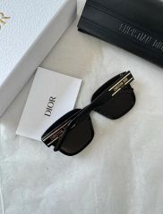 ほぼ新品 DIOR ディオール サングラス シグネチャー ブラック - メルカリ