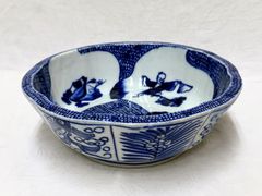 染付 桃 蛸唐草文様 高台碗￼ 藤太郎窯 有田焼 - メルカリ