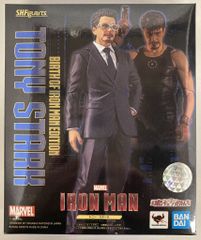 リボルテックとS.H.Figuarts トニー・スターク／アイアンマンセット