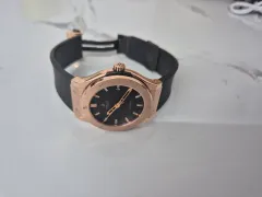 ウブロ キング GOLD 18k 丸のままのサムネイル