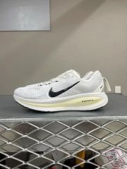 ナイキ ズーム ボメロ18 ゴアテックス GORE-TEX ボルト ブラック