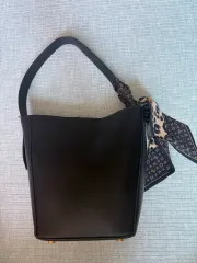 ZARA ザラ レディース ブラック ショルダーバッグ