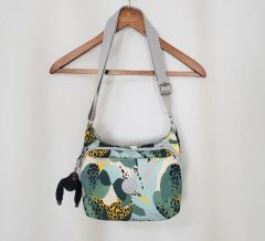 Kipling キプリング 2ウェイリュック ヘリンボーン柄 チャーム付 美品 