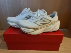 ニューバランス ランニングシューズ ランニングシューズ スニーカー 230