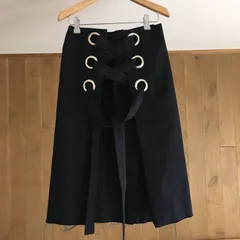 美品　sacai （サカイ） サイドレースアップ　スカート１　18-03570のサムネイル