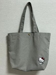 ATTISESSION×HELLO KITTY スウェットトートバッグ＆チャーム - メルカリ