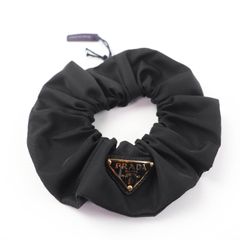 美品【未使用品】PRADA ベルベット シュシュ ダークグリーン - メルカリ
