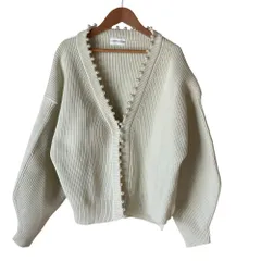 美品 La boutique BonBon ラブティックボンボン パールニットカーディガン サイズF オフホワイト レディース 古着 中古 USEDのサムネイル