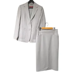 美品 23AW MaxMara STUDIO マックスマーラ ステュディオ ウール ジャケット+スカート スーツ セットアップ サイズ38 42 グレージュ レディース 古着 中古 USEDのサムネイル