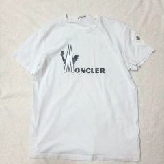 希少】MONCLER モンクレール Tシャツ ビッグ立体刺繍 ロゴ L - メルカリ