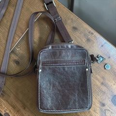 ブラウンレザーショルダーバッグ Humer pau 新品 - メルカリ