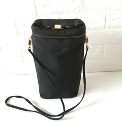 サルヴァトーレ・フェラガモ　Salvatore Ferragamo 　ショルダーバッグ　バニティ　ブラック　421のサムネイル