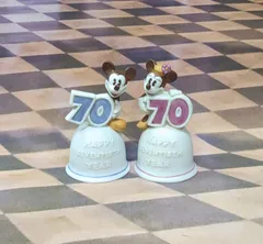 ディズニー ミッキー＆ミニー 70周年記念 ベル型フィギュア 2点セット