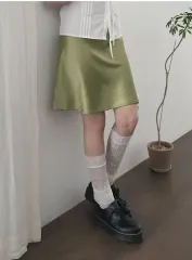 サテンスカートのサムネイル