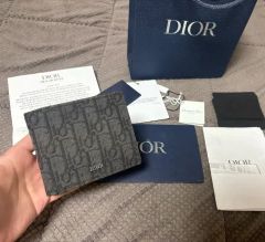 DIOR 箱 領収書付き 早い物勝ち - メルカリ