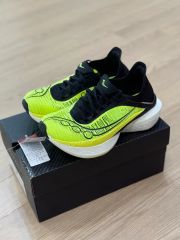 値下げ(新品)サッカニー エンドルフィン エリート2 26cm - メルカリ