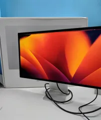 【未使用に近い】Apple Studio Display 5K Retinaディスプレイ27インチ/A2525〈MK0U3J/A〉のサムネイル