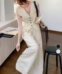 リネン混ベスト×ワイドパンツセットアップのサムネイル