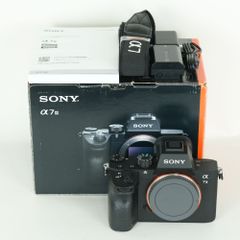 SONY α7III 本体 ミラーレス一眼カメラ 箱付き - メルカリ