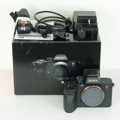 美品】SONY α7R V ボディ ILCE-7RM5（シャッター数16回）他 - メルカリ