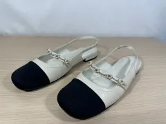 CHARLES & KEITH チャールズアンドキース スリングバック 靴 245のサムネイル