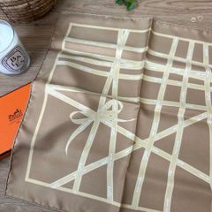 HERMESエルメス ガヴロッシュ ボルデュックリボン シルクスカーフ