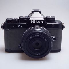美品 Nikon Zf 40mm f/2 SE 【シャッター回数3500回ほど】 - メルカリ