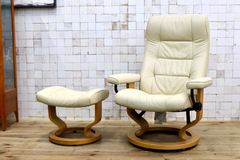エコーネス ストレスレス メイフェア クラシック 本革 白 d5173 - メルカリ