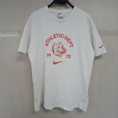 ナイキ 半袖 Tシャツ 白