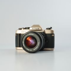 美品 NIKON FM10一眼カメラ 純正ケース・レンズ付き - メルカリ