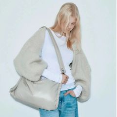 calin マザーズバッグ ラテ LATTE - メルカリ