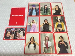 TWICE（トゥワイス） Strategy アルバム トレカ 10枚 セット (レッド)