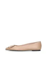 プリティ・バレリーナ レディース シューズ パンプス Pretty Ballerinas Pointed Toe Buckle Ballet Flat Caramelのサムネイル