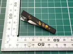 ネクタイピン タイバー 和柄 蒔絵風 金彩 鳥 鶴 梅 植物 モチーフ 黒 金