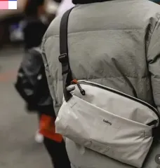 Bellroy ショルダーバッグ スリングバッグのサムネイル