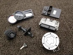 BMW K1200S メーター CDI メインキーセット ▲B7499！スピード タコ イモビ 0581 【 124ED 】 FI インジェクションのサムネイル