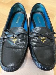 PRADA スエード ローファー ネイビー リボン - メルカリ