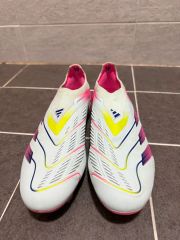 Predator Elite Laceless SG 27cm　美品　スパイク Predator Elite Laceless SG 27cm 美品 スパイク - メルカリ
