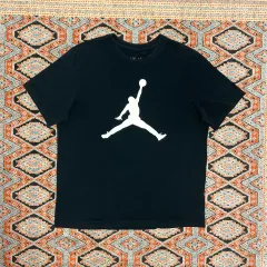 ナイキ ジョーダン ジャンプマン ブラック 半袖Tシャツ レディース XLのサムネイル