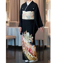 しんさん様専用 黒留袖 金彩 貝桶 逸品 - メルカリ