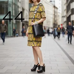 【極美品】MARNIマルニ イタリア製 高級シルク混 ジオメトリック アート総柄 ワンピース 44(L) 黄色イエロー 【古着】【中古】【送料無料】のサムネイル