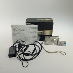 箱付き】富士フイルム FUJIFILM FINEPIX F480 シルバー - メルカリ