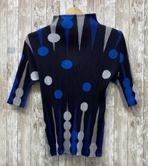 新品】プリーツプリーズ REFRACTION GRAYISH NAVY - メルカリ