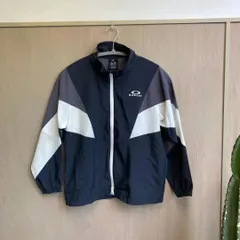 ★高い耐久性と撥水機能★ オークリー OAKLEY 『軽量で防風機能にも優れる』ENHANCE WIND JACKET TYR 3.0【S】のサムネイル