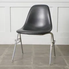 Herman Miller イームズ サイドシェルチェア ヴィンテージ スタッキングベース FRP Eames 椅子 ハーマンミラー ビンテージ 名作 97244のサムネイル