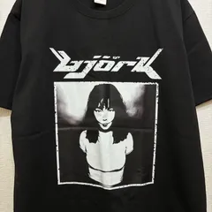 新品 ビョーク ミュージックTシャツ アーティストTシャツ ブラック L〜XLサイズ相当 Bjork バンドTシャツ バンティー バンT メンズ 半袖 夏物 夏服 プリント グラフィック アメカジ アメリカン ファッション おしゃれ ダンサーインザダークのサムネイル