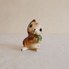 昭和レトロ センテックス リスとネコ フロッキー加工 - メルカリ