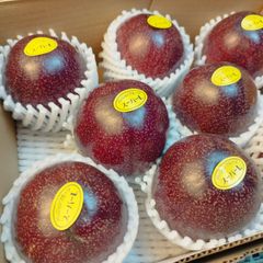 パッションフルーツ 種子島産 60サイズ満杯 - メルカリ